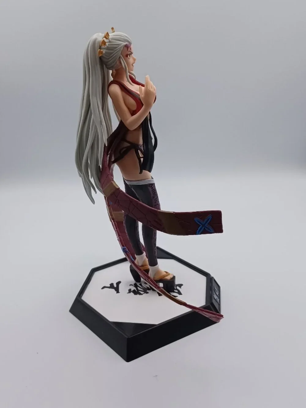 Demon Slayer Daki Figure 11